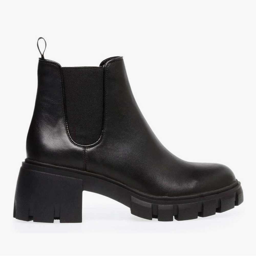 Steve Madden sz 8 black Booties